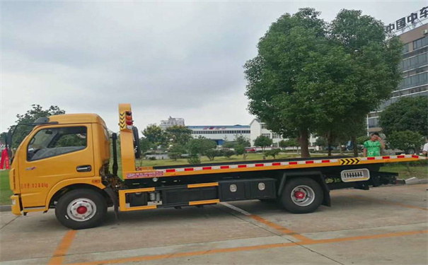 邯郸定远24小时拖车救援电话号码，定远道路救援公司怎么收费的